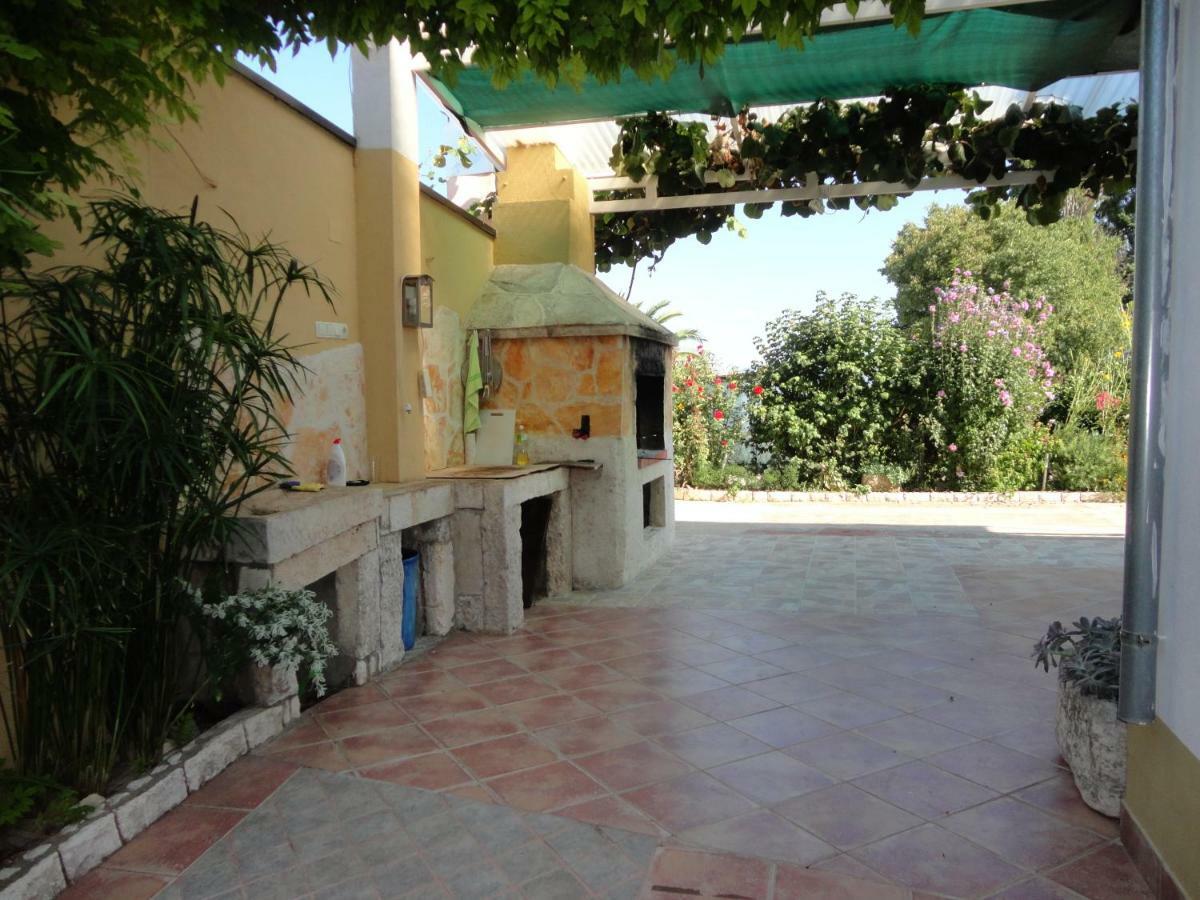 Apartments Ana Sreser Exterior photo